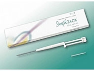 Implanon-St�bchen und spezielle Einf�hrspritze