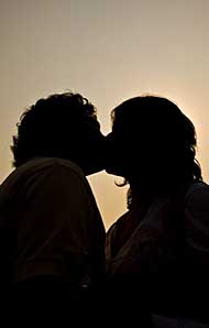 Die monogame oder polygame und die dauerhafte oder tempor�re Ehe ist seit jeher bei den Menschen die Norm.