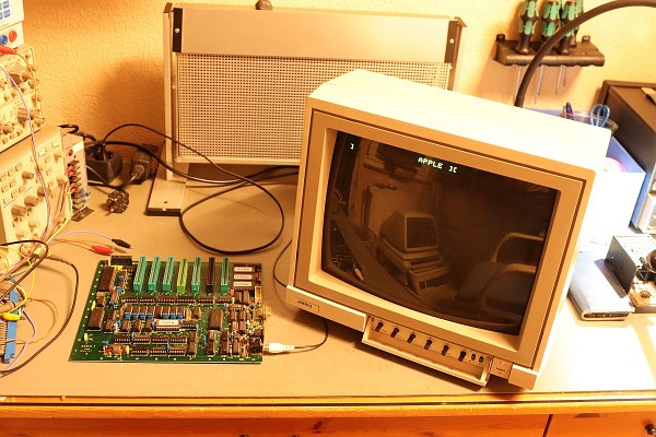 ACCU 1 - APPLE ][ Clone