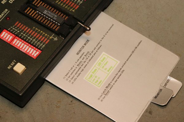AR-90LMC Logic Comparator