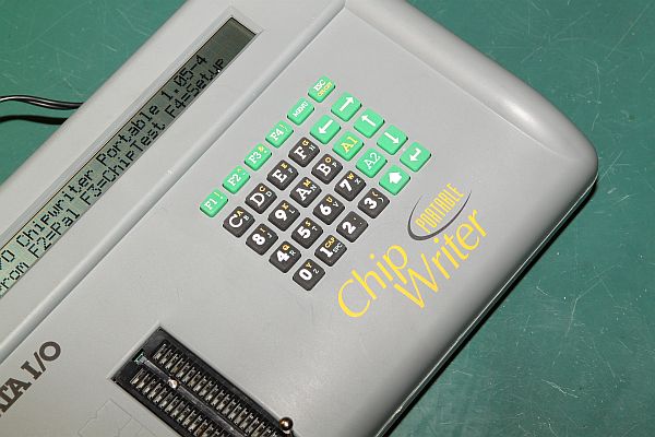 DATA I/O CHIPWRITER PORTABLE